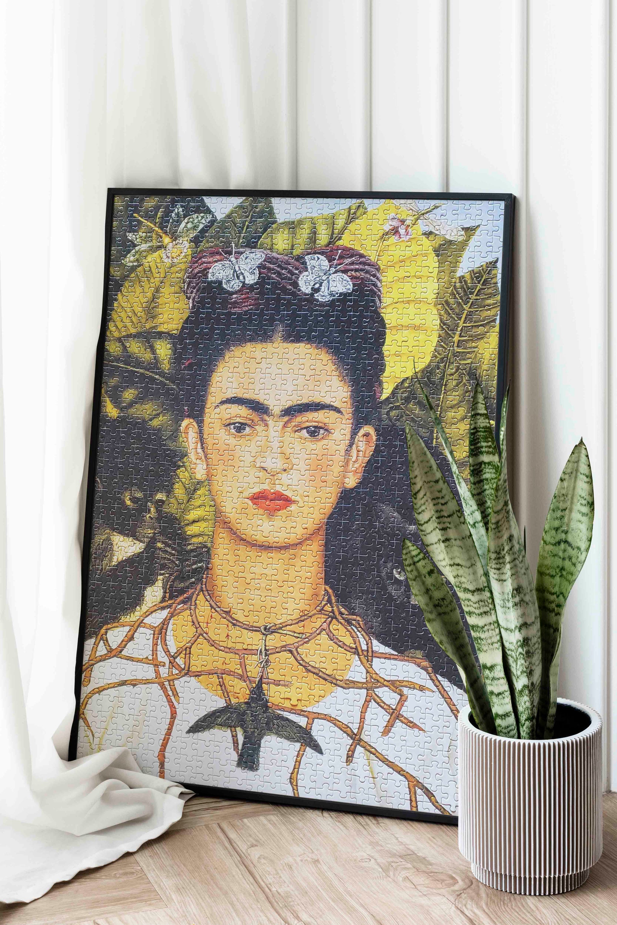 1000-piece Frida Kahlo Self-Portrait with Thorn Necklace and